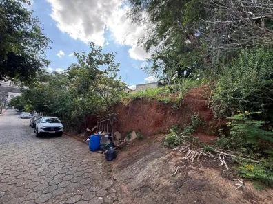 Lote/Terreno à venda, 300m² no Santa Mônica, Colatina