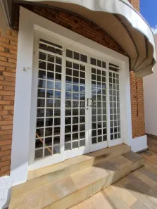 Sobrado com 4 Quartos à venda, 293m² no Parque São Quirino, Campinas