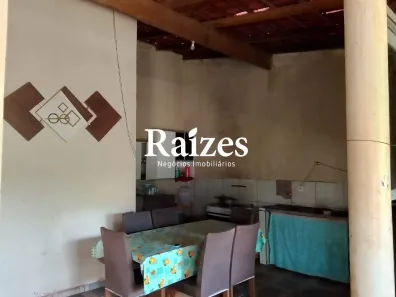 Casa com 1 Quarto à venda, 45m² no Jardim Europa, Uberlândia