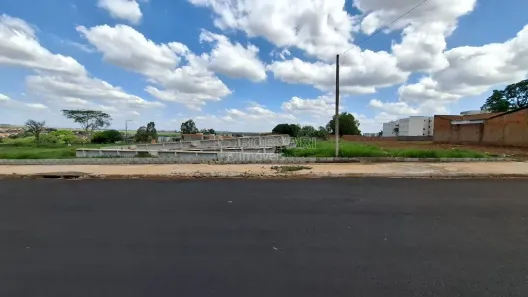 Lote/Terreno à venda, 3343m² no Jardim América (Vila Xavier), Araraquara