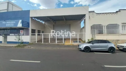 Ponto Comercial para alugar, 1200m² no Centro, Uberlândia