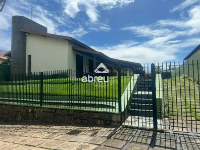 Casa com 4 Quartos à venda, 285m² no Candelária, Natal