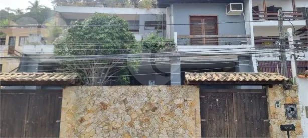 Casa com 4 Quartos à venda, 376m² no Piratininga, Niterói