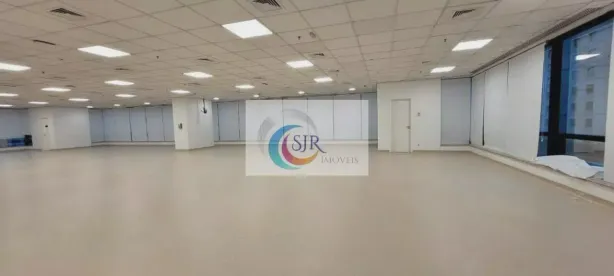 Sala Comercial para alugar, 220m² no Vila Olímpia, São Paulo