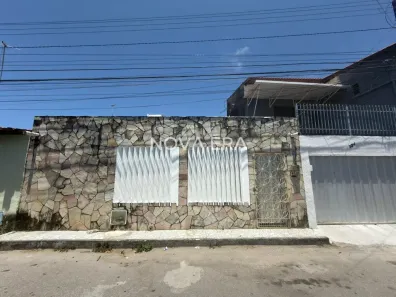 Casa com 2 Quartos para alugar, 90m² no Cidade 2000, Fortaleza
