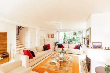 Casa de Condomínio com 3 Quartos à venda, 324m² no Três Figueiras, Porto Alegre