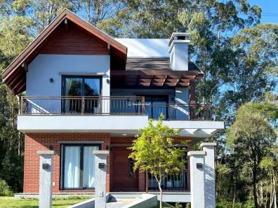 Casa com 3 Quartos à venda, 313m² no Carniel, Gramado
