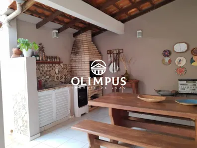 Casa com 4 Quartos à venda, 350m² no Jardim Karaíba, Uberlândia