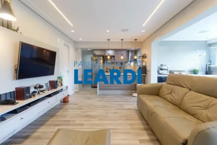 Apartamento com 2 Quartos à venda, 105m² no Vila Anastácio, São Paulo