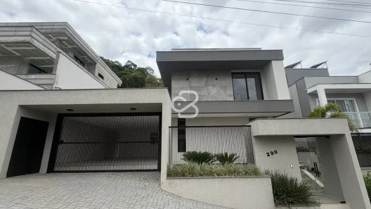 Casa com 3 Quartos à venda, 329m² no Amizade, Jaraguá do Sul