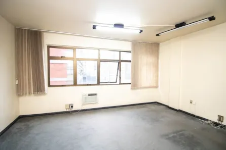 Sala Comercial à venda, 60m² no Centro Histórico, Porto Alegre