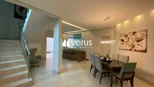 Casa de Condomínio com 3 Quartos à venda, 300m² no Aclimação, Uberlândia