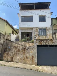 Casa com 3 Quartos à venda, 76m² no Grajaú, Juiz de Fora