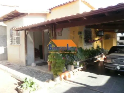 Casa com 2 Quartos à venda, 100m² no Rio Branco, Belo Horizonte