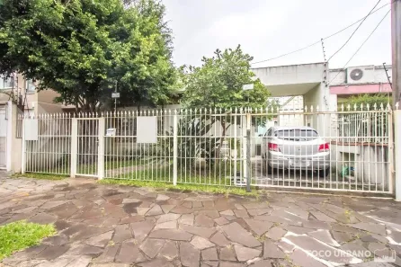 Casa com 4 Quartos à venda, 220m² no Jardim São Pedro, Porto Alegre