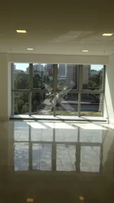 Sala Comercial à venda, 47m² no Petrópolis, Porto Alegre