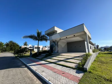 Casa de Condomínio com 3 Quartos à venda, 300m² no , Garopaba