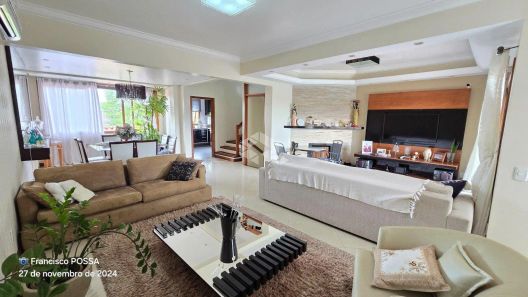 Casa com 3 Quartos à venda, 385m² no Cristal, Porto Alegre