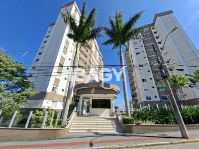 Apartamento com 2 Quartos para alugar, 79m² no Jardim Cidade de Florianópolis, São José