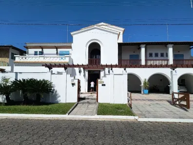 Casa de Condomínio com 6 Quartos à venda, 1000m² no Jardim Acapulco, Guarujá