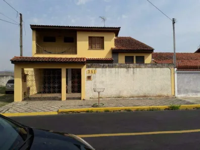 Casa com 4 Quartos à venda, 270m² no Parque das Árvores, Guaratinguetá