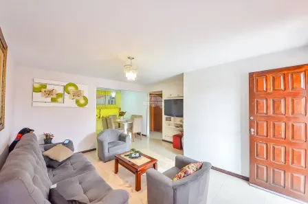 Casa de Condomínio com 3 Quartos à venda, 53m² no Xaxim, Curitiba