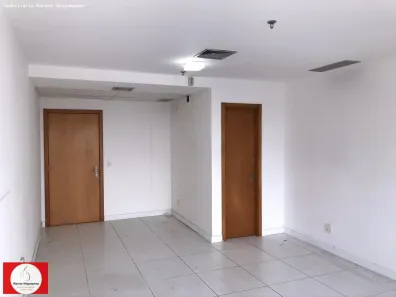 Sala Comercial para alugar, 30m² no Caminho das Árvores, Salvador