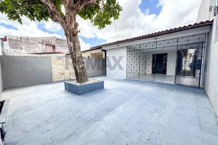 Casa com 4 Quartos à venda, 396m² no Jóquei Clube, Fortaleza