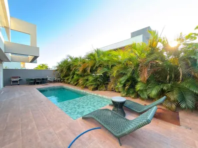 Casa de Condomínio com 4 Quartos para alugar, 350m² no Cidade Alpha, Eusébio