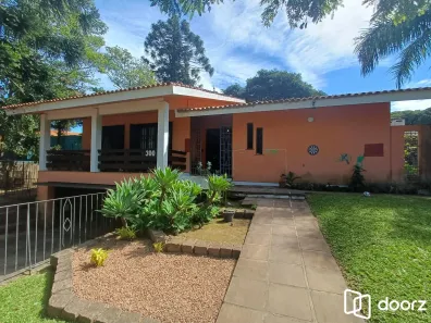 Casa com 4 Quartos à venda, 325m² no Jardim Isabel, Porto Alegre
