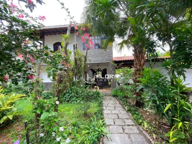 Casa com 3 Quartos à venda, 316m² no Itaipu, Niterói