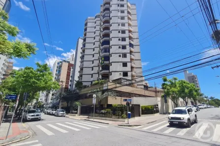 Apartamento com 4 Quartos para alugar, 314m² no Centro, Florianópolis