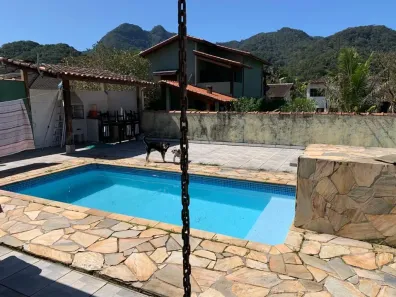 Casa de Condomínio com 3 Quartos à venda, 150m² no Toninhas, Ubatuba