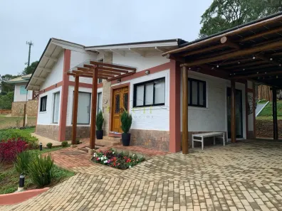 Casa com 2 Quartos à venda, 108m² no Monte Verde, Camanducaia