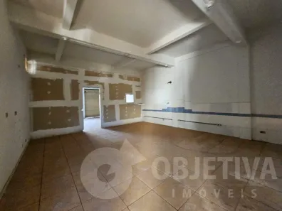 Ponto Comercial para alugar, 80m² no São Jorge, Uberlândia