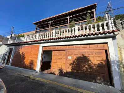 Casa com 3 Quartos à venda, 200m² no Várzea, Teresópolis