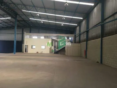 Galpão/Depósito/Armazém para alugar, 1400m² no Do Comércio, Contagem