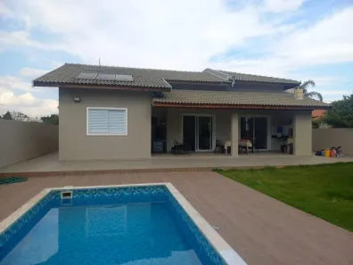 Fazenda/Sítio com 3 Quartos para alugar, 208m² no Fazenda Castelo, Boituva