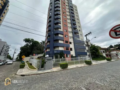 Apartamento com 2 Quartos para alugar, 80m² no Vila Nova, Blumenau