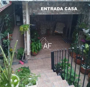 Casa com 2 Quartos à venda, 160m² no Jardim Marilu, Carapicuíba