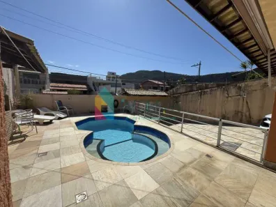Casa com 4 Quartos à venda, 228m² no Piratininga, Niterói