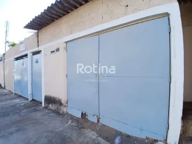 Casa com 2 Quartos para alugar, 90m² no Saraiva, Uberlândia