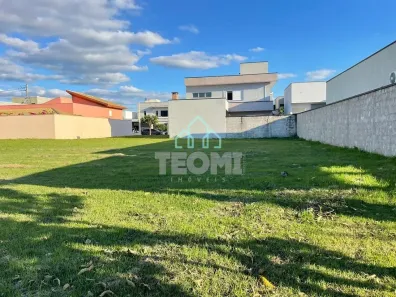 Lote/Terreno à venda, 250m² no Centro, Tremembé