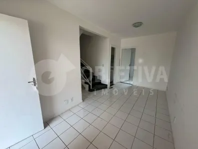 Casa de Condomínio com 2 Quartos à venda, 100m² no Jardim Karaíba, Uberlândia