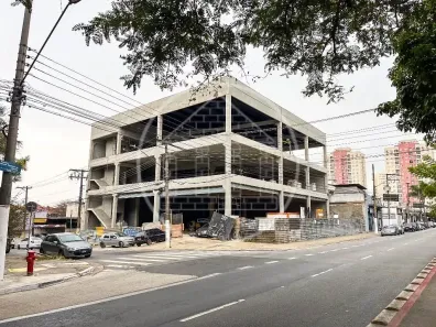 Prédio Comercial para alugar, 2100m² no Vila Isa, São Paulo