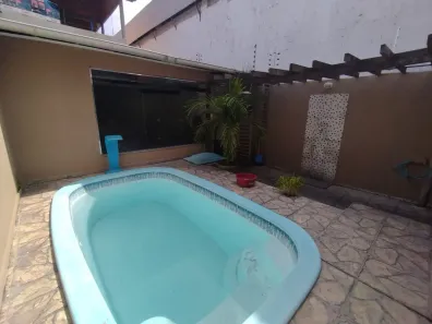 Casa com 3 Quartos à venda, 300m² no Parque 10 de Novembro, Manaus