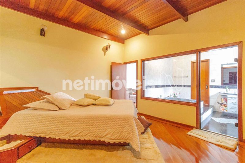 Casa com 4 quartos — Ouro Preto, Belo Horizonte