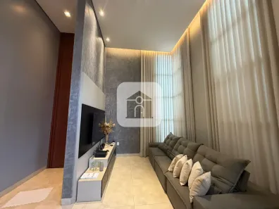 Casa de Condomínio com 4 Quartos para alugar, 215m² no Jardim Botânico, Uberlândia
