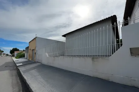 Imóvel Comercial à venda, 190m² no Centro, Acaraú