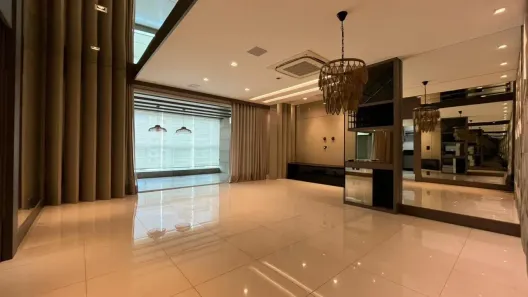 Apartamento com 3 Quartos para alugar, 165m² no Gleba Fazenda Palhano, Londrina
